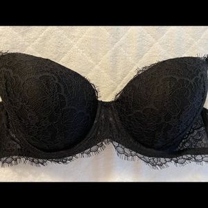 Black Victoria Secret Demi Bra